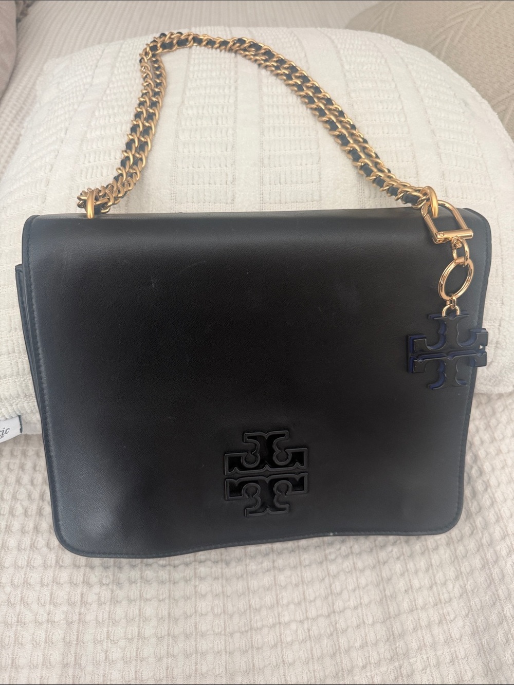 Tory Burch Black Leather Shoulder Bag with Gold Chain and Logo Charm